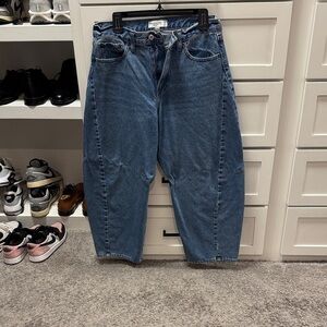 Abercrombie & Fitch Mid Rise Barrel Jeans